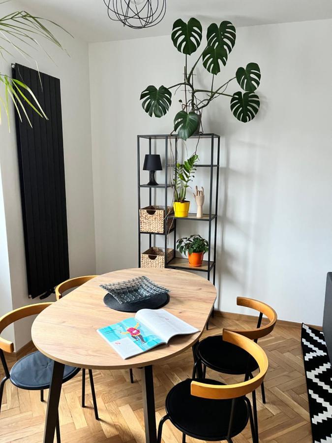 Ohmyhome - Plac Pieciu Rogow - Centrum Warsaw Exterior photo